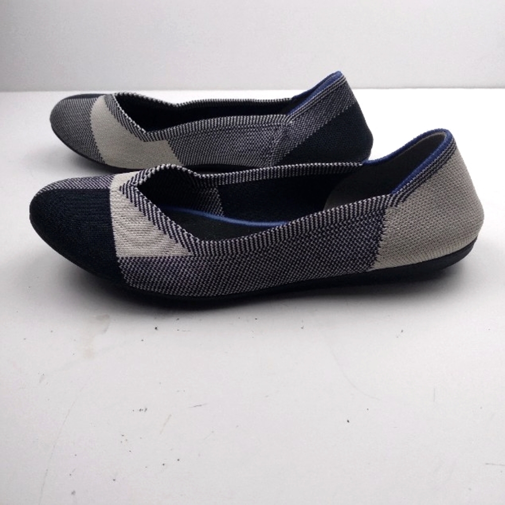 Rothy's Black and Cream size 8 Cap Toe Flats